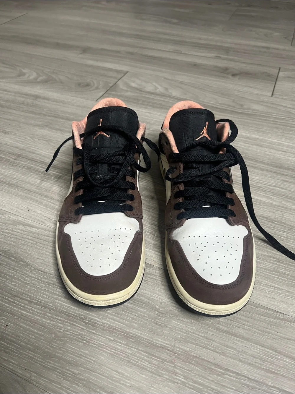Jordan 1 Low Mocha Brown (9.5)
